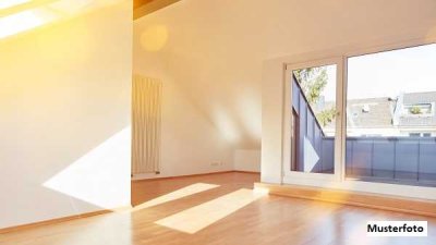 Sehr große 4-Zimmer-Wohnung mit Dachterrasse