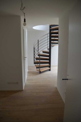 Moderne 4-Zimmer-Etagenwohnung mit vielen Extras und Platz
