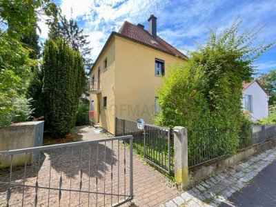 Wohnhaus am Hochfeld, 1-2 Fam.Haus geeignet, renovierungsbed. herrl.Garten, frei ab Oktober 2025.