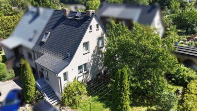 Charmante Doppelhaushälfte mit Potenzial – viel Platz für Ihre Wohnideen