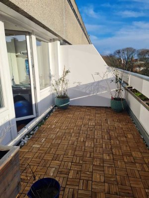 Helle 2,5-Zimmer-Wohnung in einer ruhigen Seitenstraße vom Dreiecksplatz in Kiel