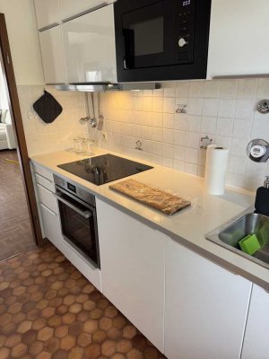 Geschmackvolle 3-Zimmer-Wohnung mit Balkon und Einbauküche in Karlsruhe
