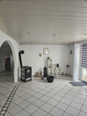 Nachmieter gesucht ab 01.01.2026 –
Wir suchen einen Nachmieter für unser schönes Haus in Ramhusen.