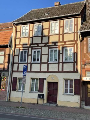 2-Zimmer-Wohnung in Oebisfelde am Marktplatz