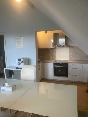 Untermieter gesucht für 3-Zi-DG-Wohnung in Wiesbaden