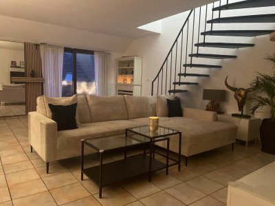 Schöne 2-Zimmer-Wohnung mit Balkon und EBK in Leverkusen