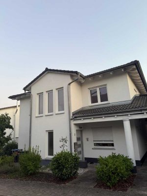 Helle 3-Zimmer Wohnung mit großem Balkon in ruhiger Lage
