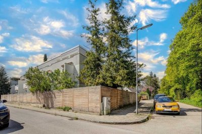 Charmante, moderinisierungbed. 4-Zi.ETW im EG mit großem Garten in bester Lage Obermenzing