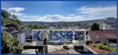 2,5-Zimmer-Dachgeschosswohnung in ruhiger und dennoch zentraler Lage von Kadelburg