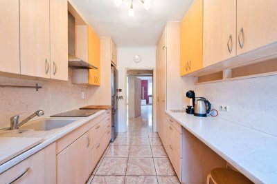 „Hier steckt mehr drin – 3-Zi-Wohnung in ruhiger Seitenstraße mit Garage im Hof, Preis auf Anfrage!