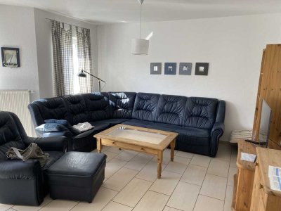 Neuwertige 4-Zimmer-Terrassenwohnung mit Einbauküche in Glowe