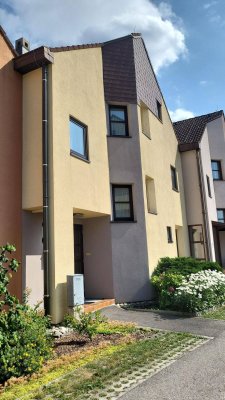 Preiswertes und geräumiges 7-Zimmer-Haus mit Einbauküche und PV Anlage in Kilb