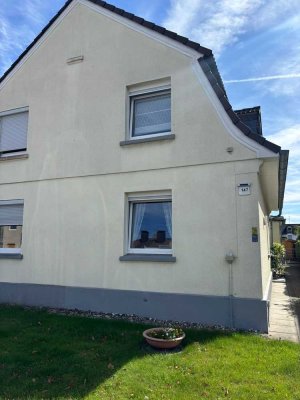 Gepflegte Doppelhaushälfte von privat in Essen-Schönebeck