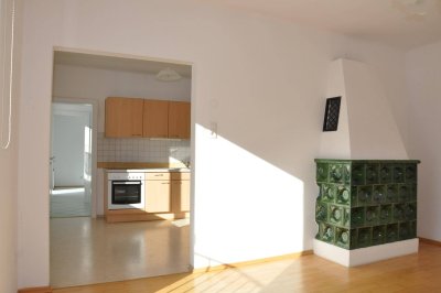 Besondere 2,5 Zi.- AUSSICHTS- Mietwohnung im Zentrum von Bad Gastein, großzügig geschnitten, zentral gelegen, Kachelofen inklusive