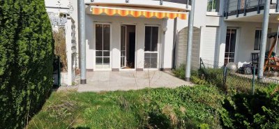 Sehr schöne, sonnige 3-Zi-Whg. mit Garten und TG-Stellplatz