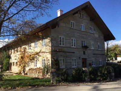 Erdgeschosswohnung im Tuffstein-Bauernhof