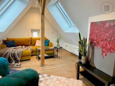 Möblierte 2 Zimmer Maisonette-Wohnung im Dachgeschoss mit offenem Fachwerk in Kaufbeuren