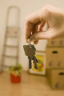 **DER SCHLÜSSEL ZUM GLÜCK** 4-Zi-Whg mit großem Balkon
