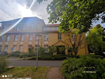 Schicke 2-Raumwohnung im modernisierten Altbau | Fahrstuhl