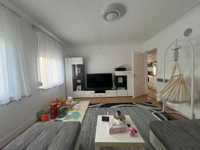 Helle 3-Zimmer Erdgeschosswohnung in Metzingen mit Garten