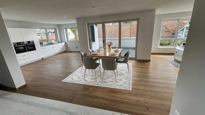 DIREKTVERKAUF 4 Zimmer-Neubau-Wohnung mit luxuriöser Ausstattung inkl. Balkon, Terrassen in Retzbach