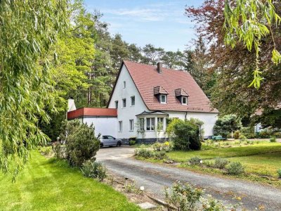 Leben mit Stil auf repräsentativen Anwesen mit parkähnlicher Außenanlage südwestlich von Bayreuth