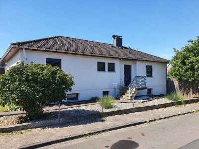 Attraktiver und sanierter 4-Zimmer-Bungalow zur Miete in Lauenau, Lauenau