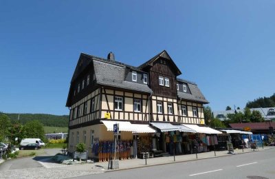 Hostel? Vermietung? Großes Wohn- & Geschäftshaus mit Bezahlparkplatz & Imbiss in Johanngeorgenstadt