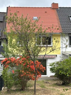 Charmantes Stadthaus mit Garten und Stellplatz in Hamburg-Marmstorf