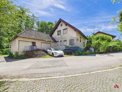 Salzburg/Itzling: 2 benachbarte Grundstücke mit sanierungsbedürftigem Altbestand zu kaufen.