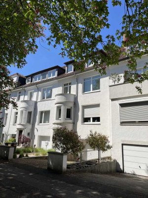 Ruhiges Wohnen mit Charme im Zooviertel - Individuelle Dachgeschosswohnung mit kleinem West-Balkon