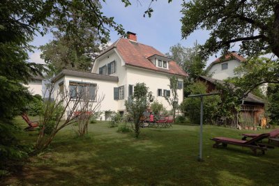 Charmante Villa mit großzügigem Garten