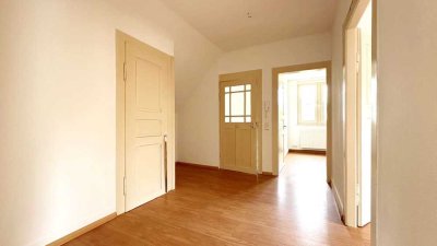 Ruhige Dachgeschoss - Wohnung, gemütlich wohnen zwischen Innenstadt und Klinikum