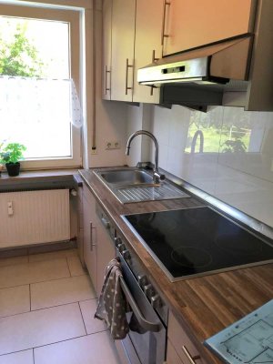 3-Zimmerwohnung m. Einbauküche, Balkon und Garage