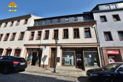 Familienwohnung im schönen Altbau direkt am Markt - mit Parkett, Stellplatz, Tageslichtbad