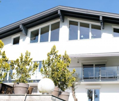 EXKLUSIVE VILLA - mit Platz für die ganze Familie!