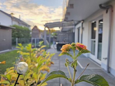 Stilvolle 3-Zimmerwohnung mit großem Garten, Überdachung & zwei Stellplätzen in ruhiger Sackgasse