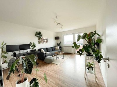 Moderne 2,5-Zimmer-Wohnung mit EBK & Balkon in Citynähe