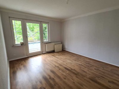 Schön und gemütlich!! Top 2,5 Wohnung mit Balkon!