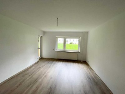 Große 4-Zimmer-Wohnung im Erdgeschoss mit Balkon in Menden