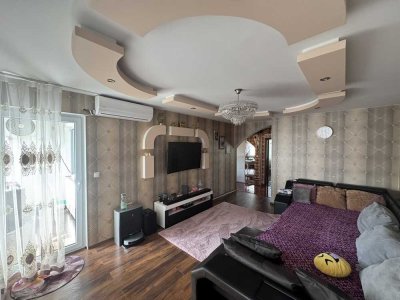 Ansprechende und sanierte 3 Zimmer Wohnung mit geh. Innenausstattung mit Balkon und EBK