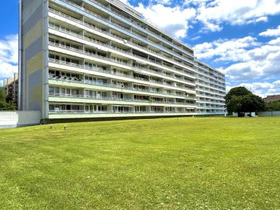 Gut geschnittene 2-Zimmer-Wohnung mit großem Balkon in zentraler Lage von Karlsfeld