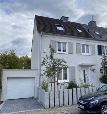 Luxuriös saniertes Familienhaus in Bestlage