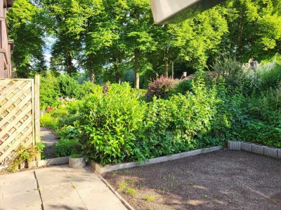 Ebenerdig wohnen: Mit großer Terrasse und Garten