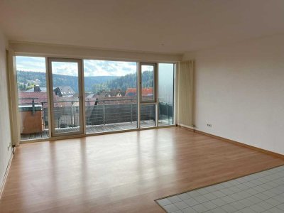 Traumhafte Maisonettewohnung mit Balkon und Terrasse mitten in Freudenstadt!