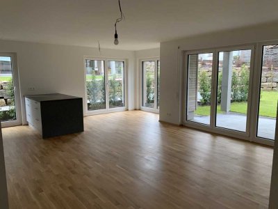 Geschmackvolle 4-Raum-Terrassenwohnung mit gehobener Innenausstattung und EBK in Althengstett
