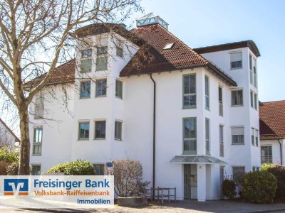 Traumhafte Dachgeschosswohnung mit Galerie in Eching