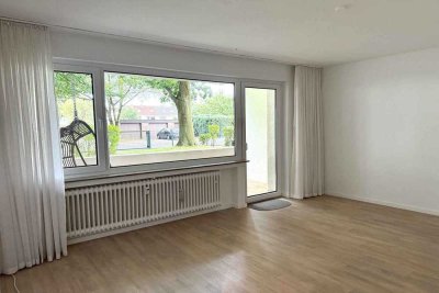 Gepflegte Erdgeschosswohnung mit Loggia und Einbauküche – Hammer Osten!