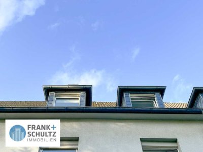 !!! Frei ab sofort !!! Helle und gemütliche 3,5 Zimmer Dachgeschosswohnung mit Wohnküche
