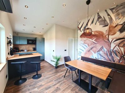 Modernes, möbliertes Haus in Roth